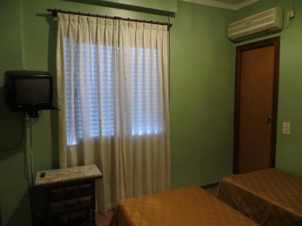 Hostal Vera Carlet Room photo